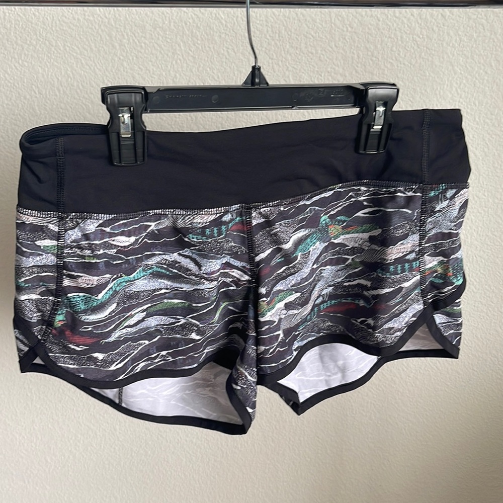 Lululemon Speed Up Low-Rise Lined Short 2.5”
